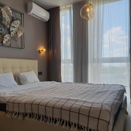 Nyvky Like Home - Fayna Town - Apt 398 Kiev Ngoại thất bức ảnh
